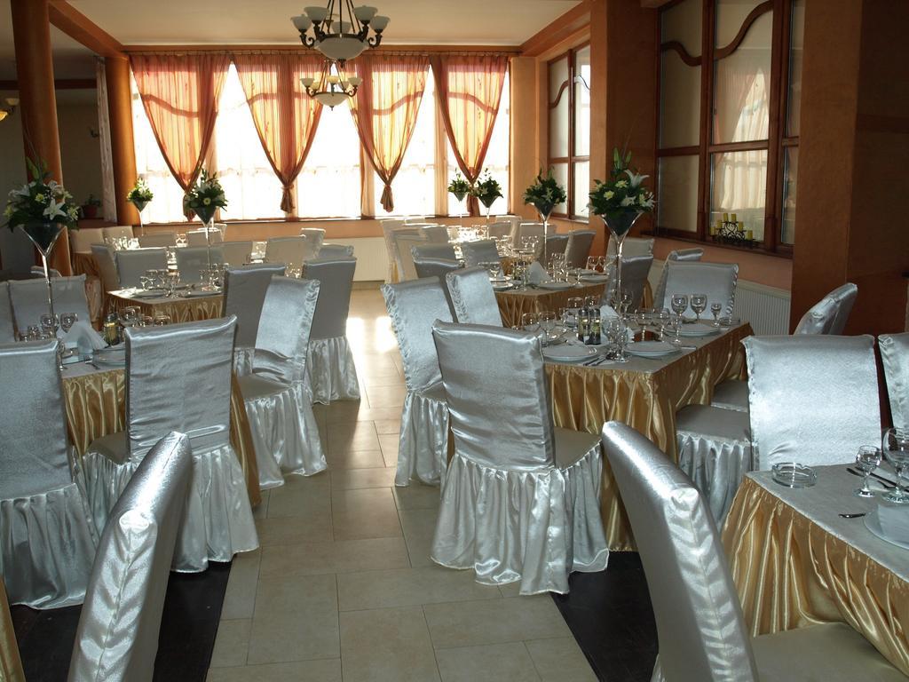 Tîrgu Lăpuş Casa Preturii酒店 外观 照片