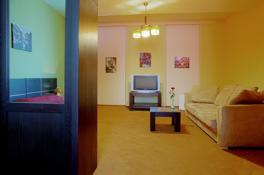 Tîrgu Lăpuş Casa Preturii酒店 客房 照片